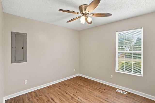29 Ellis Childress Rd, Fayetteville, TN 37334