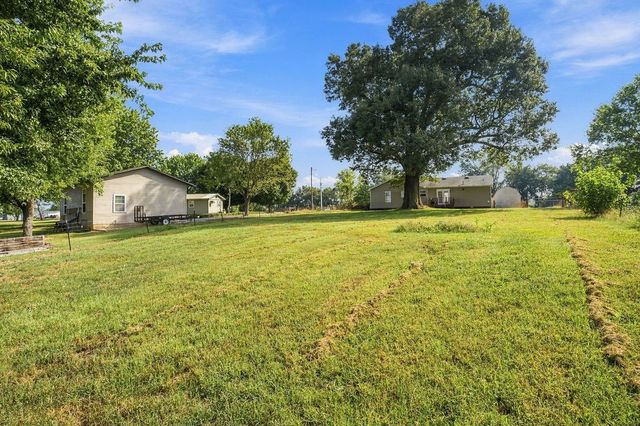 29 Ellis Childress Rd, Fayetteville, TN 37334