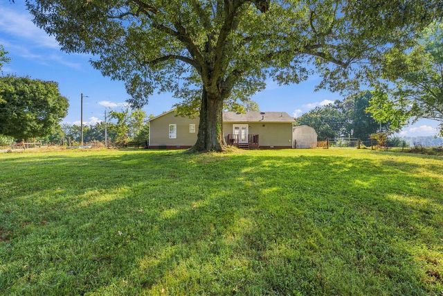 29 Ellis Childress Rd, Fayetteville, TN 37334