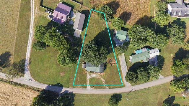 29 Ellis Childress Rd, Fayetteville, TN 37334