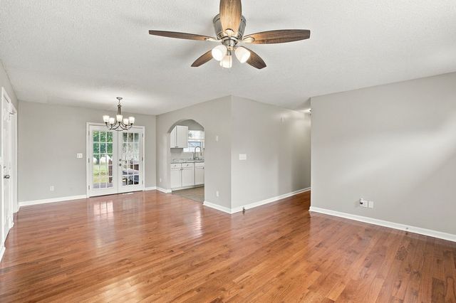 29 Ellis Childress Rd, Fayetteville, TN 37334