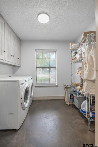 3698 Holly Ln, Flint, TX 75762