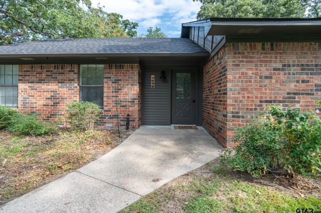 3698 Holly Ln, Flint, TX 75762