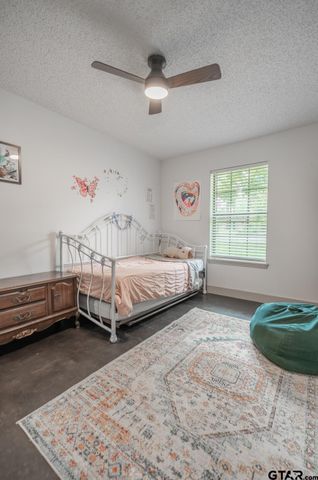 3698 Holly Ln, Flint, TX 75762