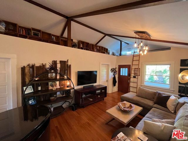 1315 N McCadden Place, Los Angeles, CA 90028