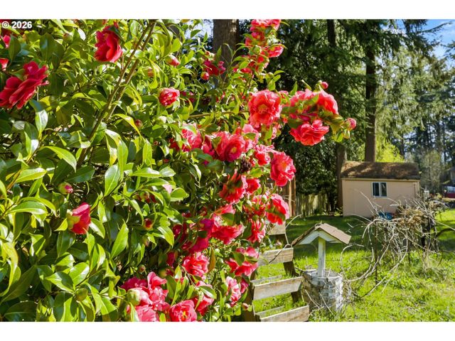 9925 Sw INEZ St, Portland, OR 97224