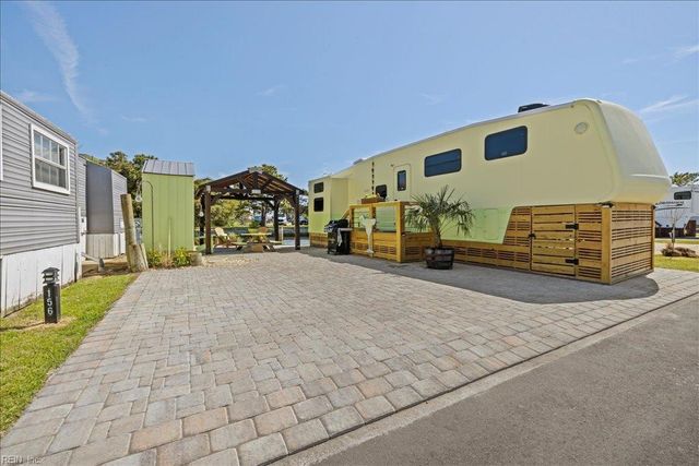 3665 Sandpiper RD # 157, Virginia Beach, VA 23456