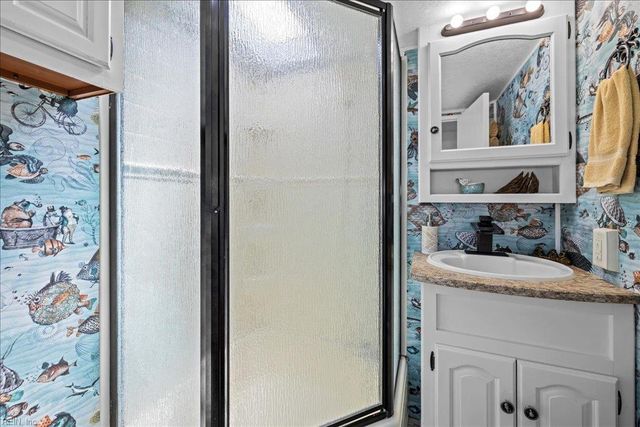 3665 Sandpiper RD # 157, Virginia Beach, VA 23456