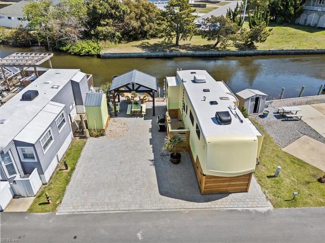 3665 Sandpiper RD # 157, Virginia Beach, VA 23456