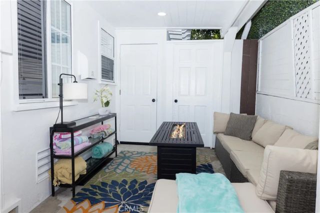 464 Bent Street C, Laguna Beach, CA 92651