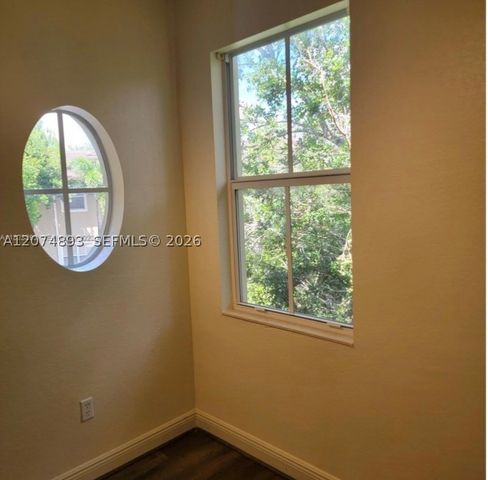 2851 W Prospect Rd 1006, Tamarac, FL 33309