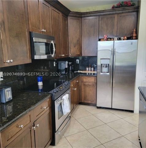 2851 W Prospect Rd 1006, Tamarac, FL 33309