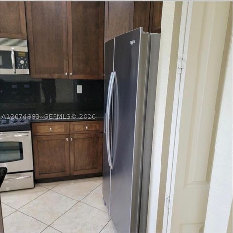 2851 W Prospect Rd 1006, Tamarac, FL 33309