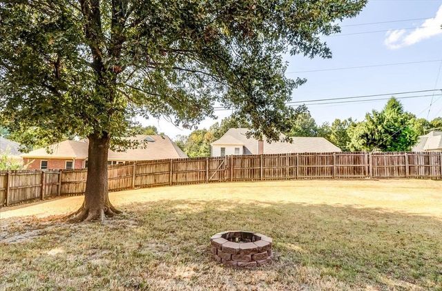 1969 HAMBURG CV, Memphis, TN 38016