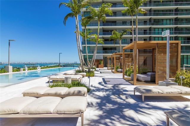 3131 NE 7th Ave UPH5303, Miami, FL 33137