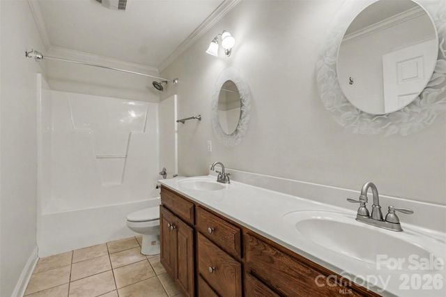 1436 20th Avenue Place NE, Hickory, NC 28601