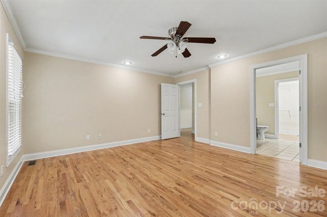 1436 20th Avenue Place NE, Hickory, NC 28601