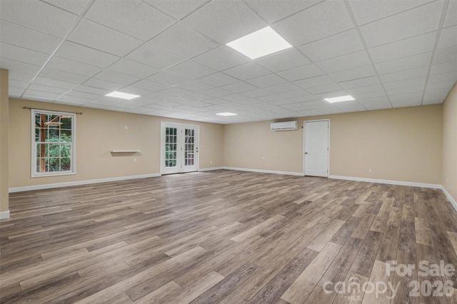 1436 20th Avenue Place NE, Hickory, NC 28601