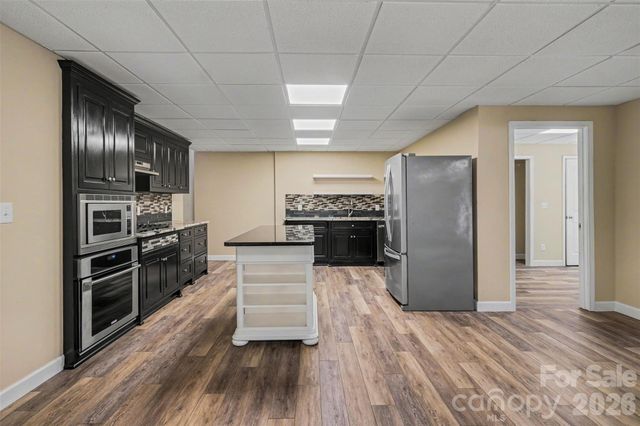 1436 20th Avenue Place NE, Hickory, NC 28601