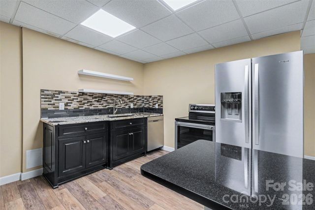 1436 20th Avenue Place NE, Hickory, NC 28601