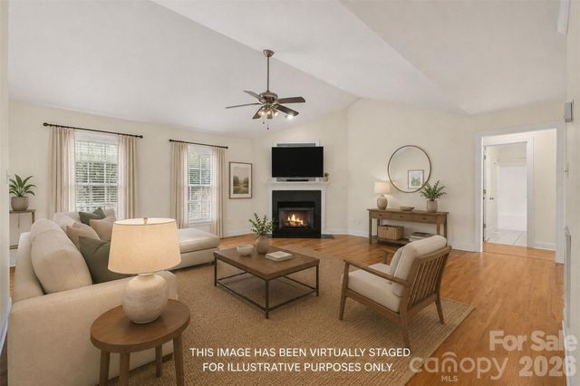 1436 20th Avenue Place NE, Hickory, NC 28601