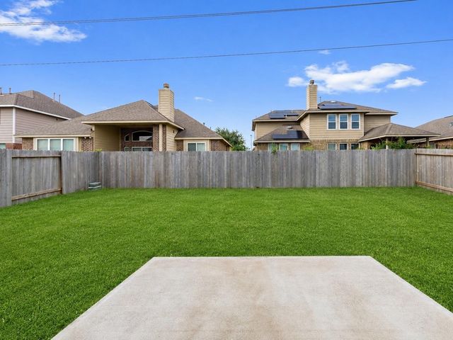 6222 Prince Place Drive, Rosenberg, TX 77471