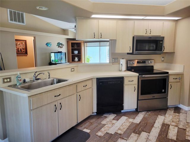 9153 MICHIGAN AVENUE, Weeki Wachee, FL 34613