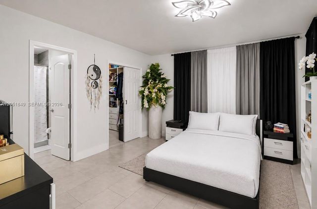 2830 NW 156th St, Miami Gardens, FL 33054