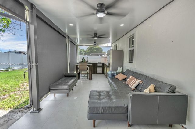 2830 NW 156th St, Miami Gardens, FL 33054