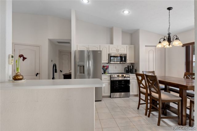 9054 E Coker Creek Lane, Inverness, FL 34450