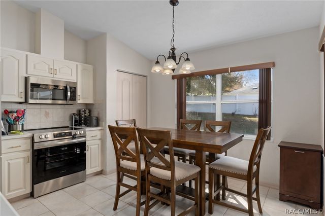 9054 E Coker Creek Lane, Inverness, FL 34450