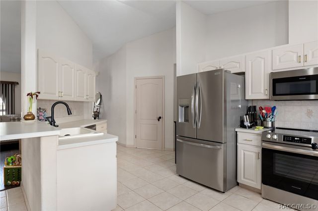 9054 E Coker Creek Lane, Inverness, FL 34450