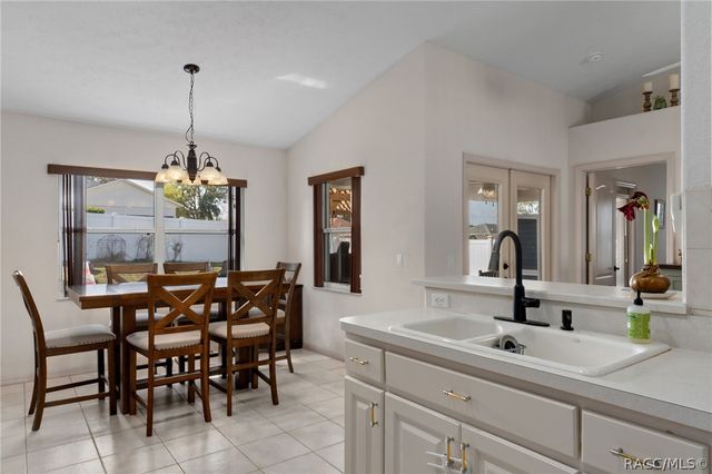 9054 E Coker Creek Lane, Inverness, FL 34450