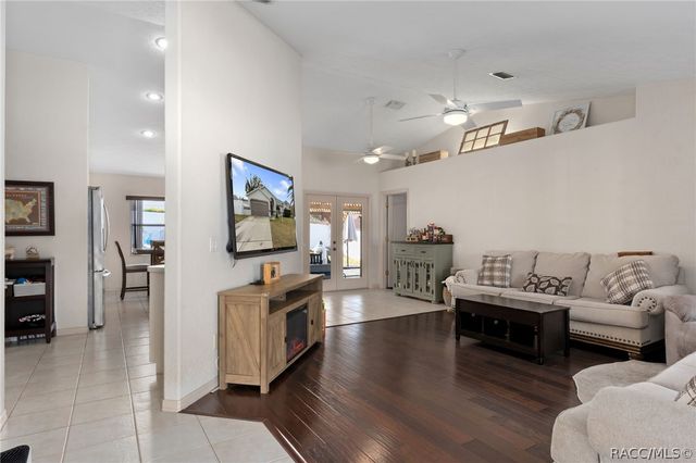 9054 E Coker Creek Lane, Inverness, FL 34450