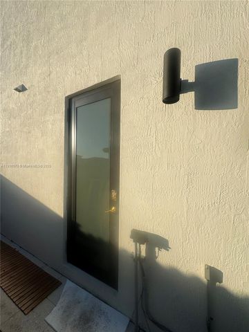 22712 SW 129th Ave 1, Miami, FL 33170