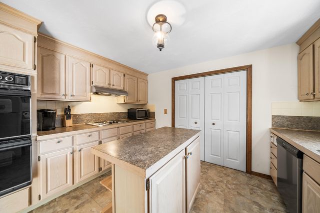 15 Pine Valley Road, Hyannis, MA 02601