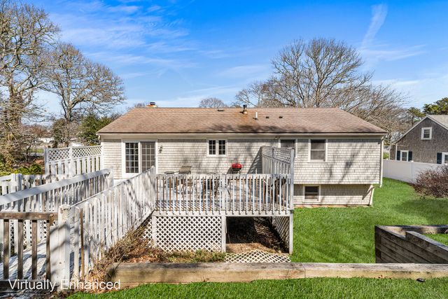 15 Pine Valley Road, Hyannis, MA 02601