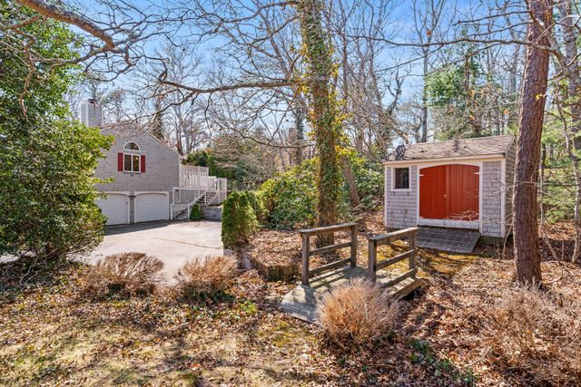 15 Pine Valley Road, Hyannis, MA 02601