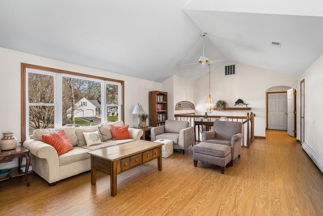 15 Pine Valley Road, Hyannis, MA 02601