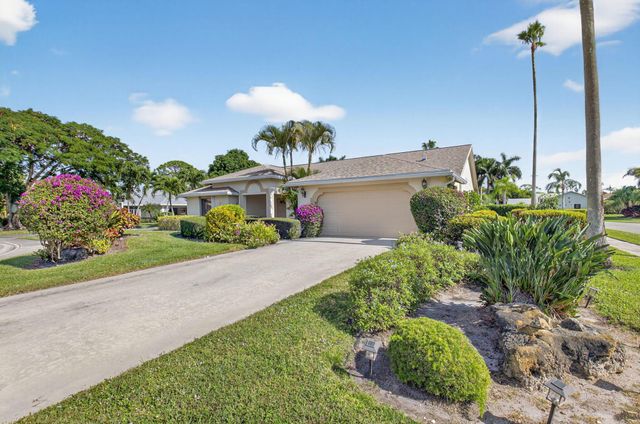 2905 Riviera Drive, Delray Beach, FL 33445