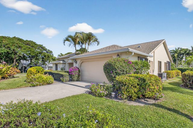 2905 Riviera Drive, Delray Beach, FL 33445