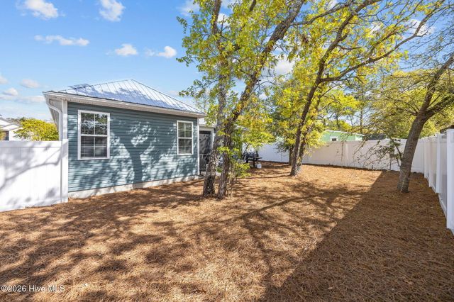 129 NW 11th Street, Oak Island, NC 28465