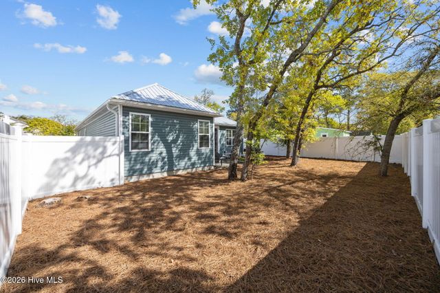 129 NW 11th Street, Oak Island, NC 28465