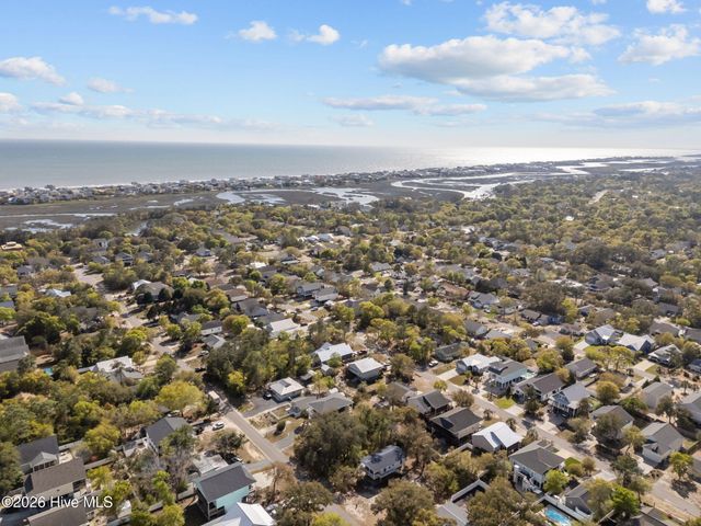 129 NW 11th Street, Oak Island, NC 28465