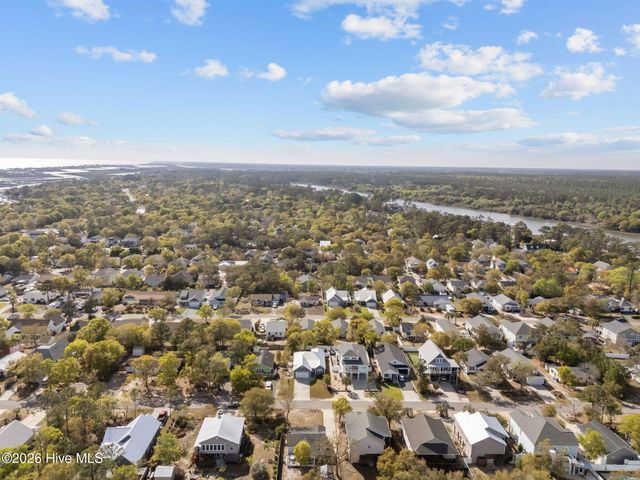 129 NW 11th Street, Oak Island, NC 28465