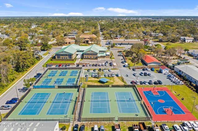 129 NW 11th Street, Oak Island, NC 28465