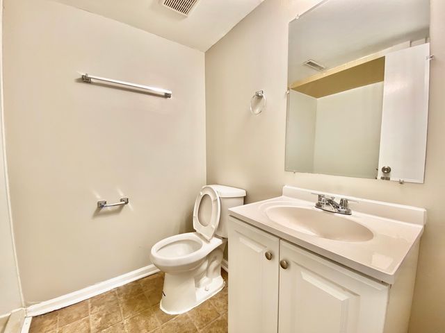 22962 Bruce Drive, Richton Park, IL 60471