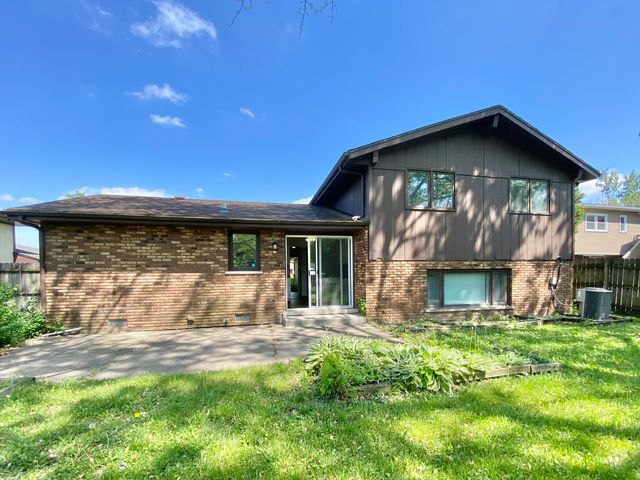 22962 Bruce Drive, Richton Park, IL 60471