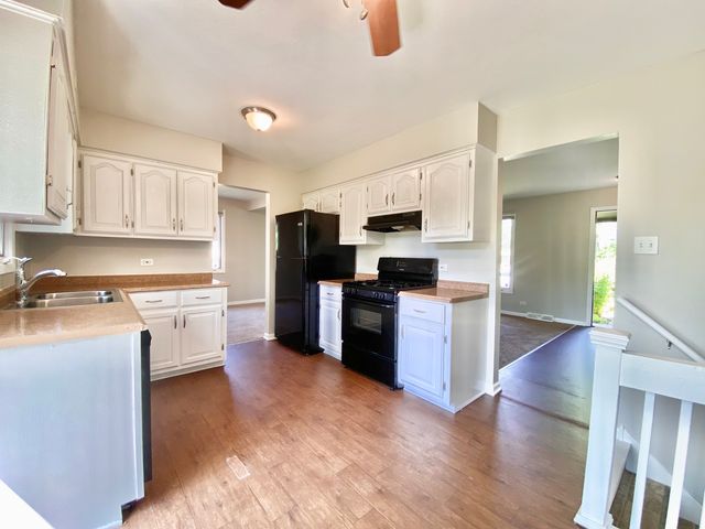 22962 Bruce Drive, Richton Park, IL 60471