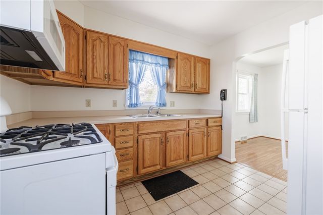 119 Arlidge Drive, Greece, NY 14616